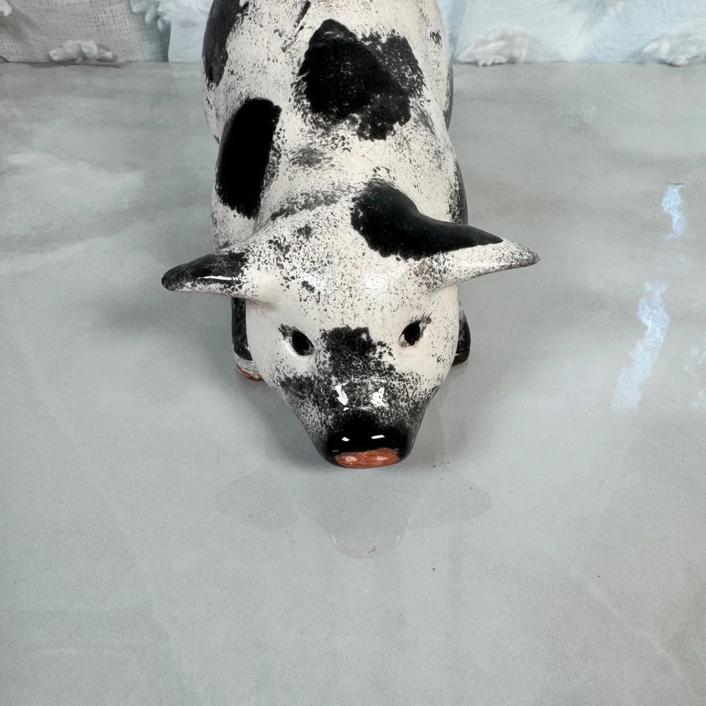 Charming Spotted Pig Figurine Handpainted Ceramic Farmhouse Cottage‎